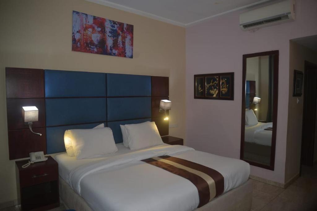 De Santos Hotel Agege Dış mekan fotoğraf