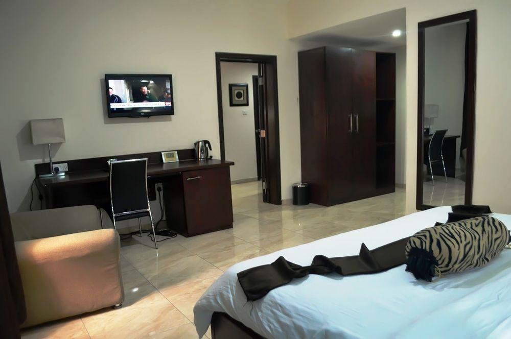 De Santos Hotel Agege Dış mekan fotoğraf