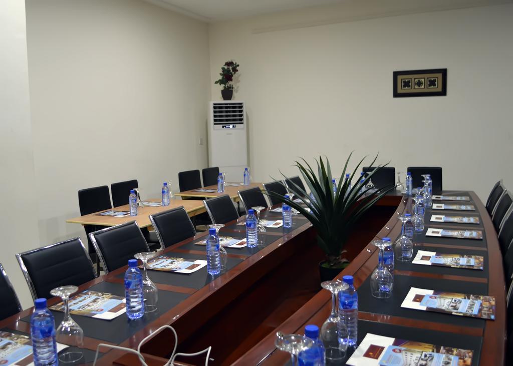 De Santos Hotel Agege Dış mekan fotoğraf