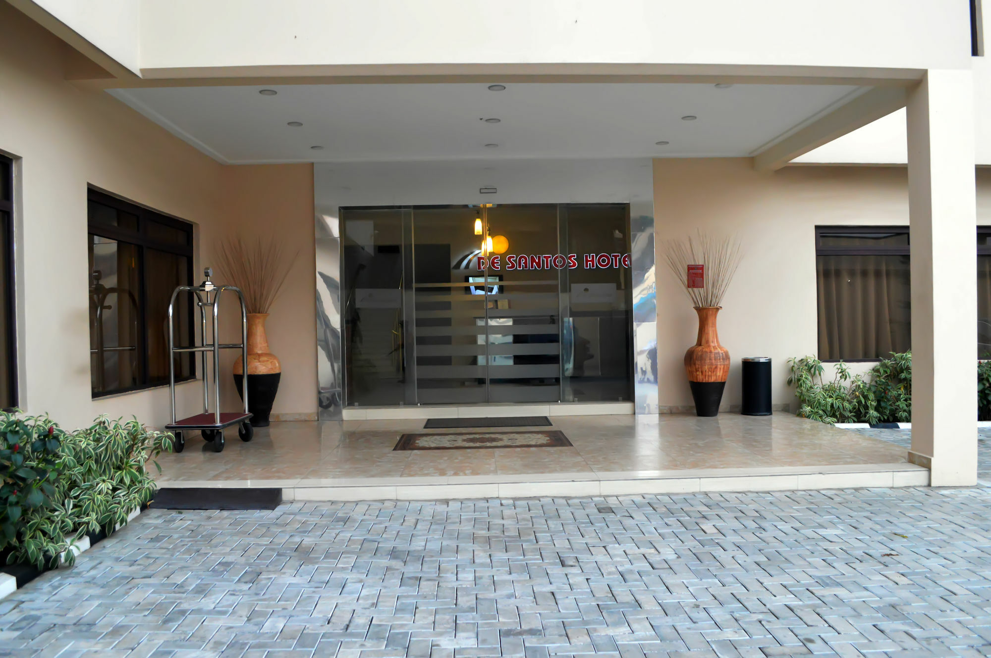 De Santos Hotel Agege Dış mekan fotoğraf